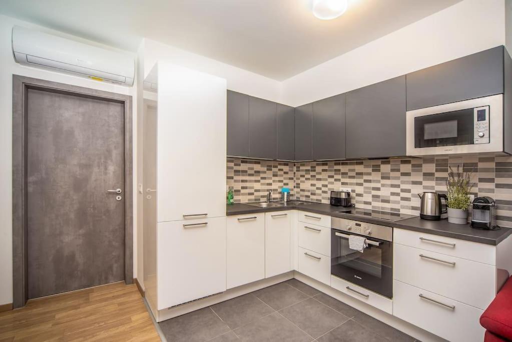 Grace Pine Apartment 1 Boedapest Buitenkant foto